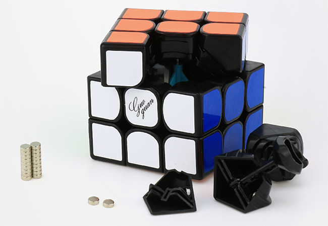 GuoGuan Yuexiao Pro M 3x3x3 Magnetic Speed Cube